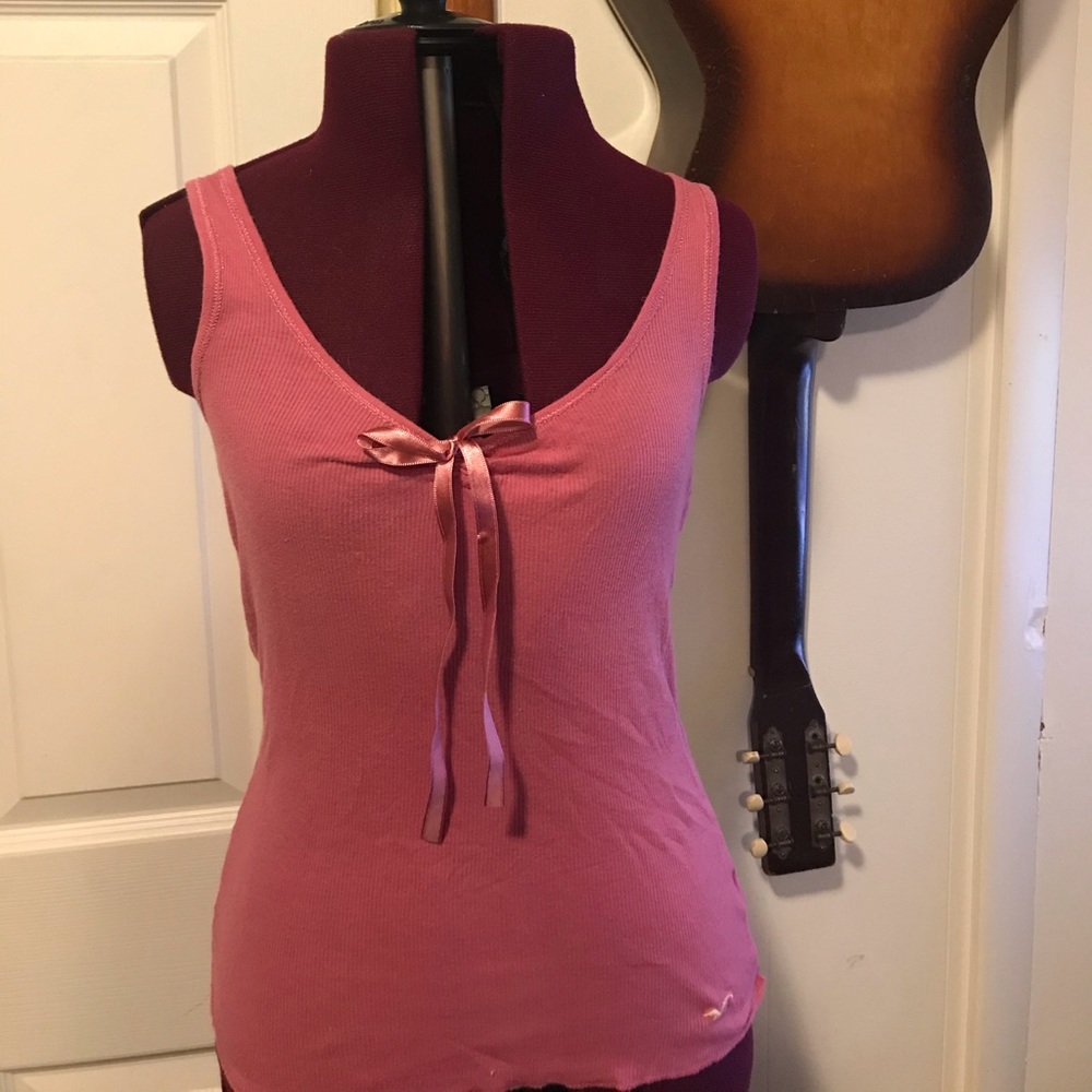 HP🎀 Hollister bow tie pink tank top.